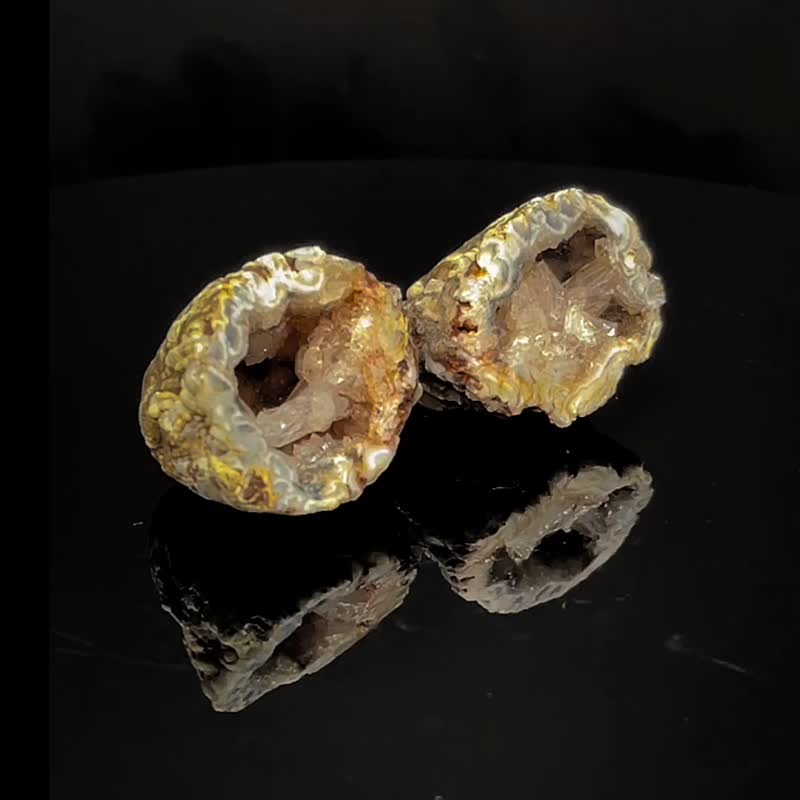 稀有爆美水晶玛瑙共生聚宝盆 内璧全是闪晶体 闪闪发亮48*31*25MM - 摆饰 - 水晶 多色