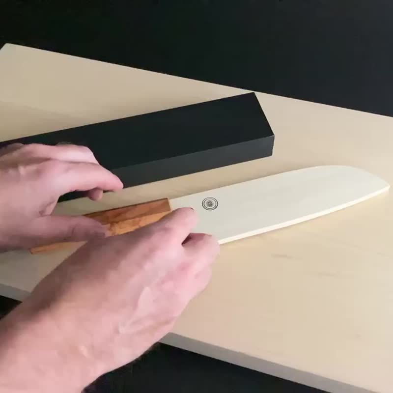 Kikusumi NATUR Sakura Santoku 厨师刀 日本G3钢抛光 16.5cm - 菜刀/刀架 - 不锈钢 银色