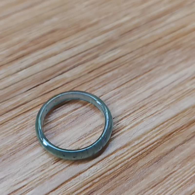 亲翠 天然危地马拉翡翠 高冰绿飘花手指镯12号戒圈 A款 - 戒指 - 玉石 多色