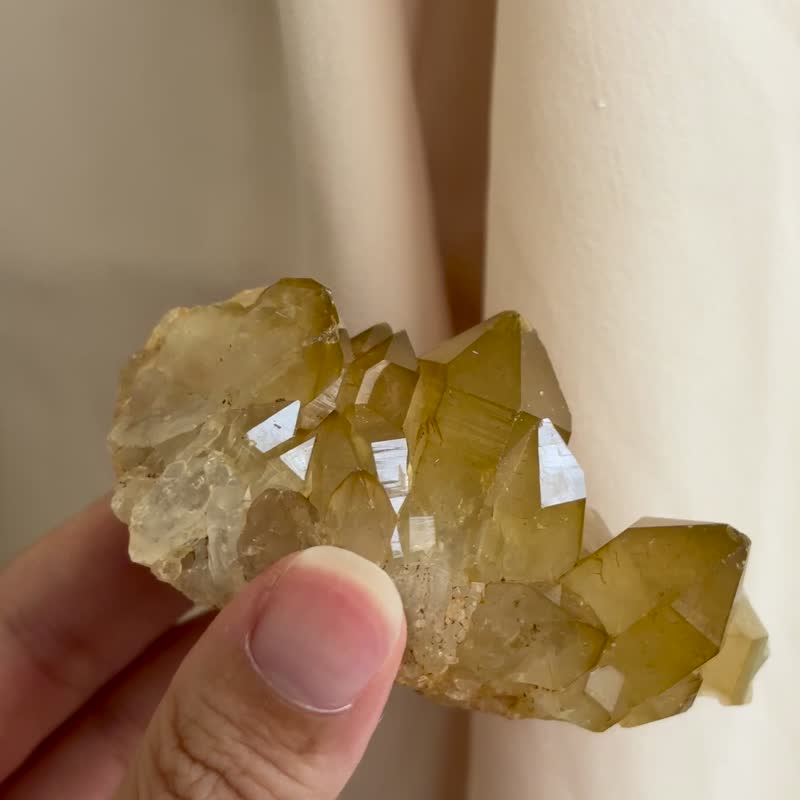 优质天然 l 黄水晶簇 刚果 水晶 矿石 无优化无染色 一物一图 - 摆饰 - 水晶 金色