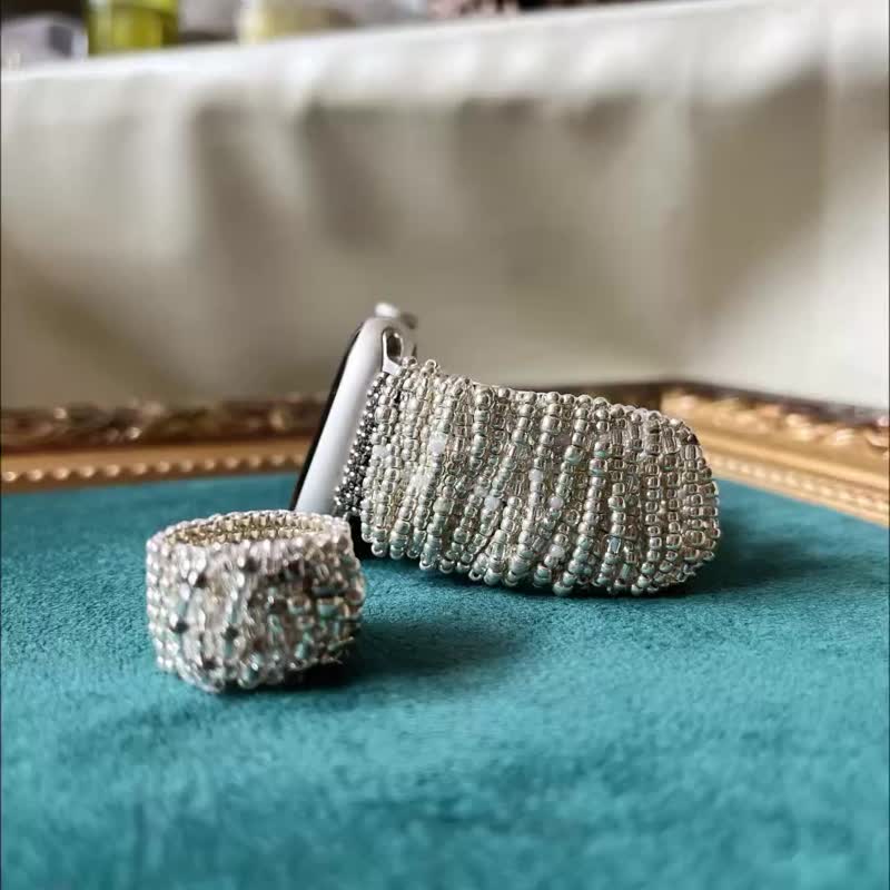 Meppy 蕾丝光影珠串戒指 - 戒指 - 玻璃 银色