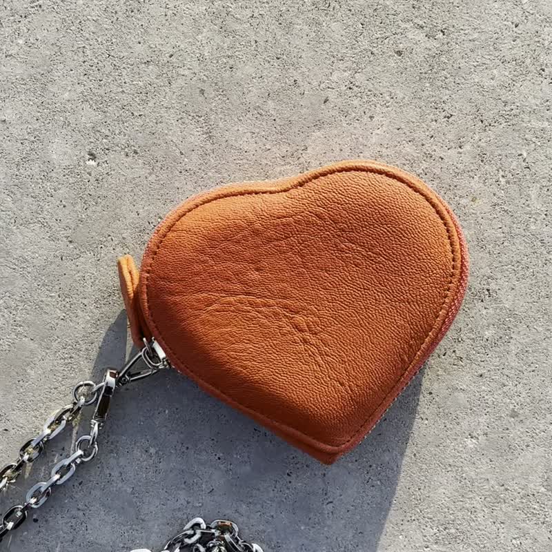 复古橘子橙・心形Wallet on Chain 随身挂小物收纳链条・小废包 - 侧背包/斜挎包 - 真皮 橘色