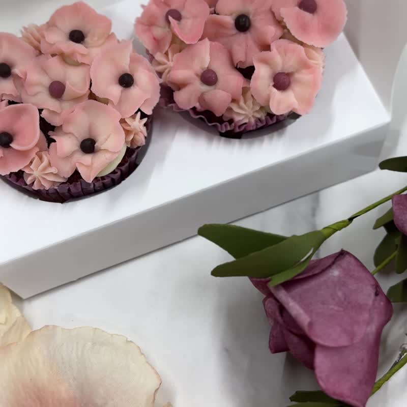 AY baker 樱花口味韩式裱花杯子蛋糕 flower cupcake - 蛋糕/甜点 - 新鲜食材 白色