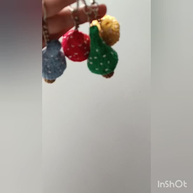 钩针蘑菇钥匙圈 手作质感配件 献给喜爱蘑菇的你 - 钥匙链/钥匙包 - 棉．麻 红色