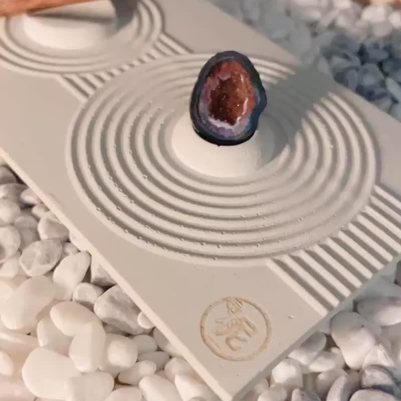 玩柅 枯山水 • 水晶洞 【扩香座】精油 线香 玛瑙 日本 庭院 - 香薰/精油/线香 - 水泥 灰色