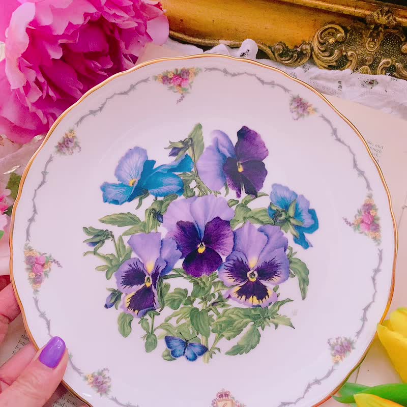 Royal Albert 紫罗兰手绘古董盘蛋糕盘 完整库存品 - 盘子/餐盘/盘架 - 瓷 多色