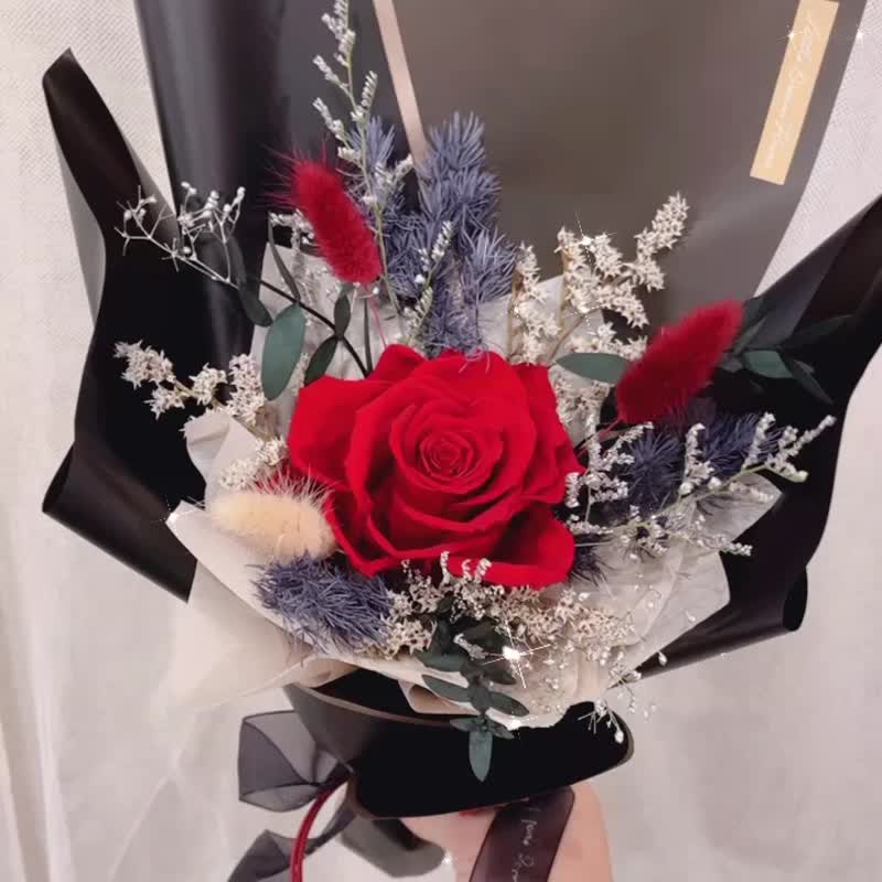 | 小梦境花艺 | 厄瓜多尔尔XL永生红玫瑰花束 大玫瑰花 情人节花束 - 干燥花/捧花 - 植物．花 白色