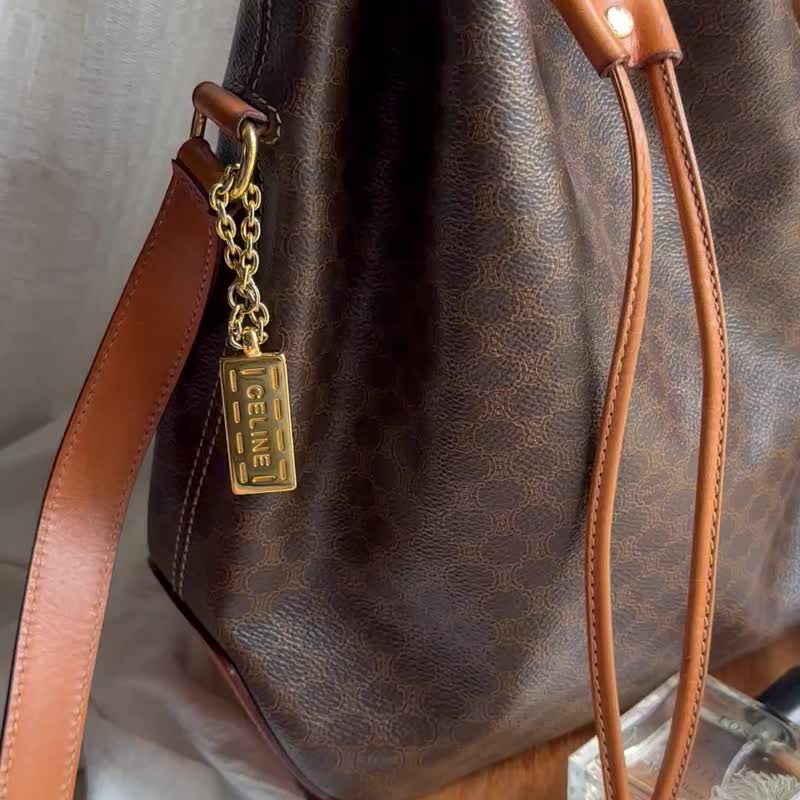 稀有美品Vintage Celine 中古棕花斜背水桶包 - 束口袋双肩包 - 防水材质 