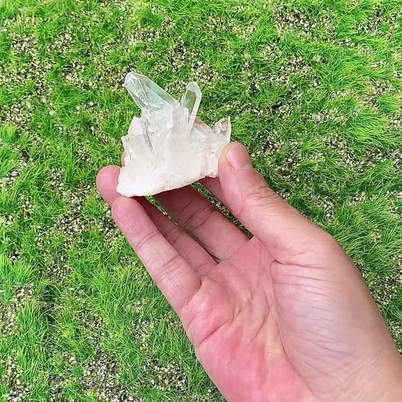 天然原矿能量冰透可爱小白水晶簇 白水晶 疗愈 开运 消磁净化 - 摆饰 - 水晶 白色