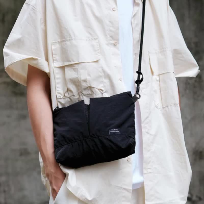 sobag日系黑色街头潮流尼龙斜挎布包男轻便文艺防泼水单肩小方包 - 侧背包/斜挎包 - 尼龙 黑色