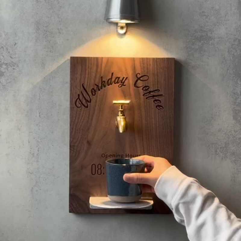客製 打卡門牌咖啡館茶室創意掛牌 復古水龍頭趣味打卡裝置帶擱板 - 门帘/门牌 - 木头 