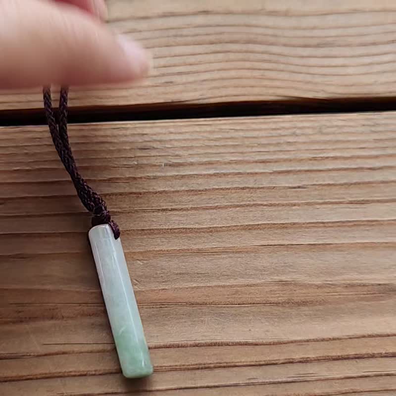 【亲翠】天然翡翠 冰绿飘花无事柱调整式绳链 - 项链 - 玉石 多色