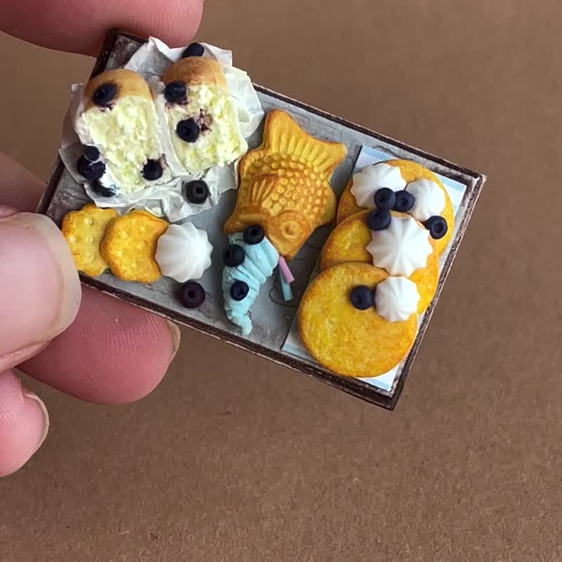 Miniature set with sweets - 玩偶/公仔 - 其他材质 多色
