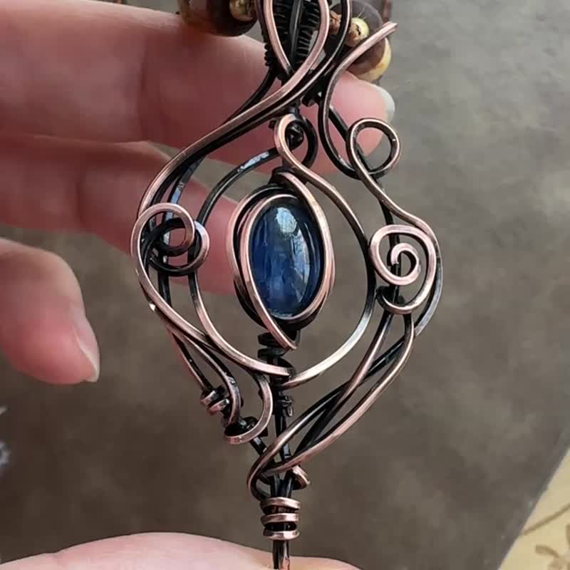 WW379 全手工编织 绕铜线 复古做旧 wire wrap 蓝晶石吊咀颈链 - 项链 - 铜/黄铜 咖啡色