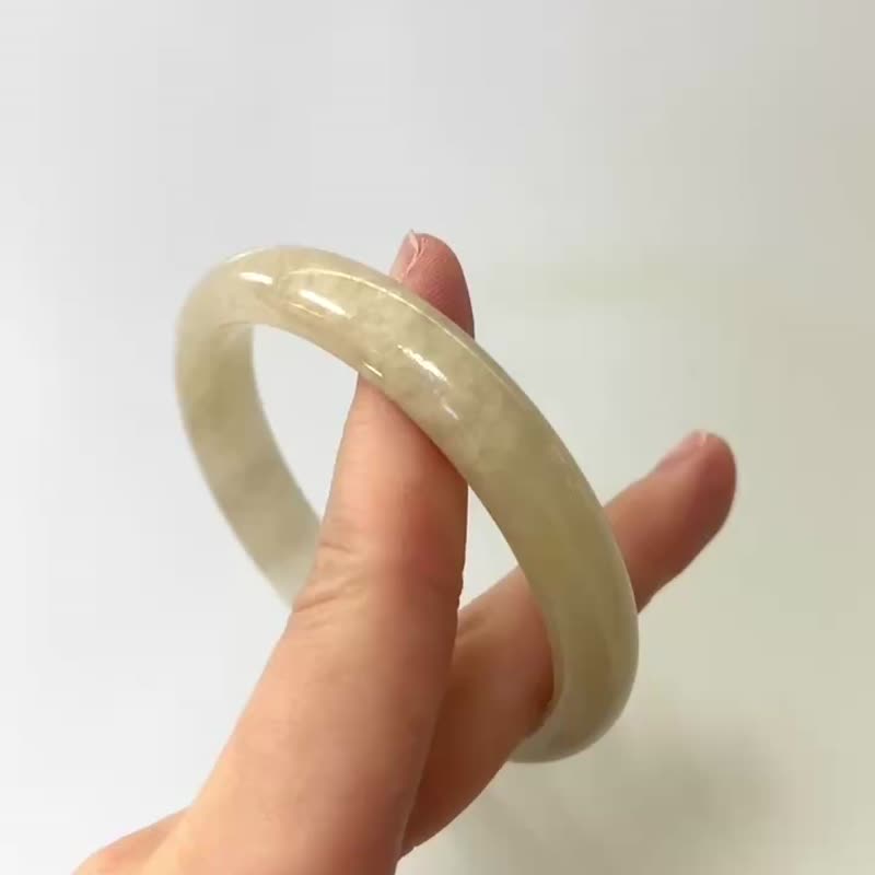 SOLD 天然翡翠 缅甸 A玉 玉镯 • 冰糖黄翡翠福镯 - 手链/手环 - 石头 黄色