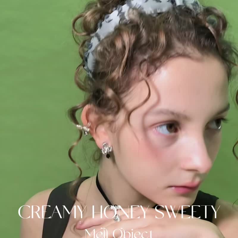 Mell 黑莓奶油小花耳环 - 耳环/耳夹 - 铜/黄铜 银色