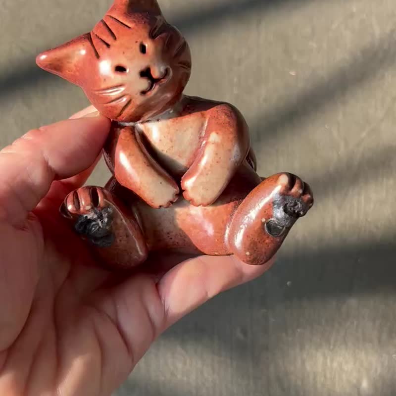 泰迪猫猫 / 陶偶 / 志野釉 - 摆饰 - 陶 金色