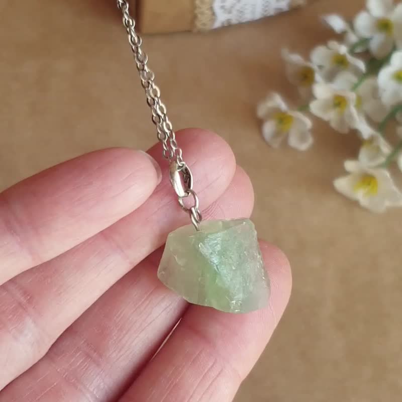 原矿紫水晶项链，925 纯银，水瓶座水晶，农历新年礼物 - 项链 - 宝石 绿色