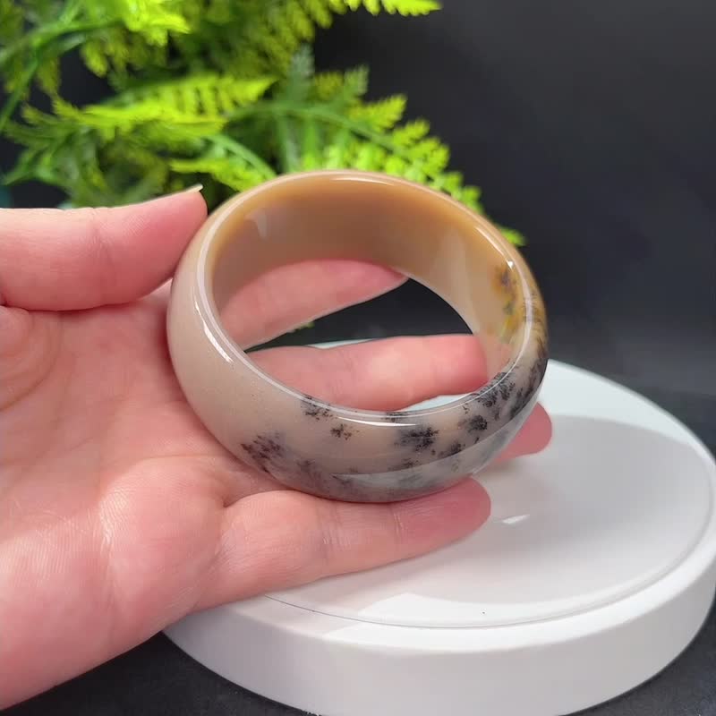 石英岩玉手镯61MM 奶茶色飘树枝纹草花玉手环 灵性招财辟邪保平安 - 手链/手环 - 玉石 