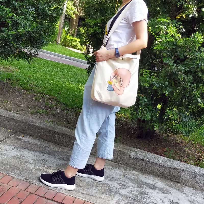 抓包?!  帆布包-肩带可调整/可斜背、侧背、手提/大容量/附内袋 - 侧背包/斜挎包 - 棉．麻 白色