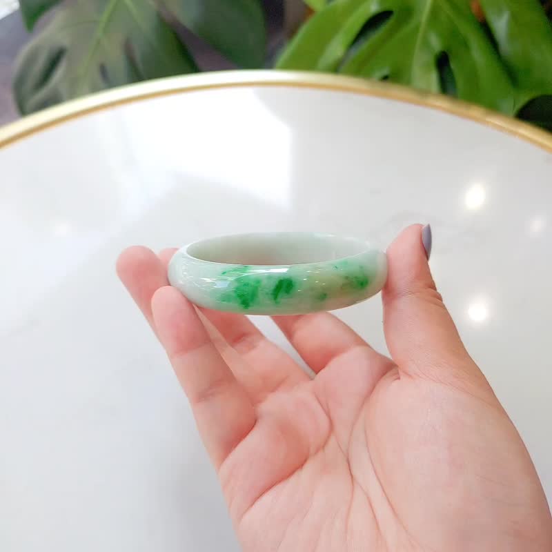 花茉 | 天然A货翡翠玉镯/阳绿飘花/冰糯种/贵妃镯 | 手围17.5-18 - 手链/手环 - 玉石 绿色