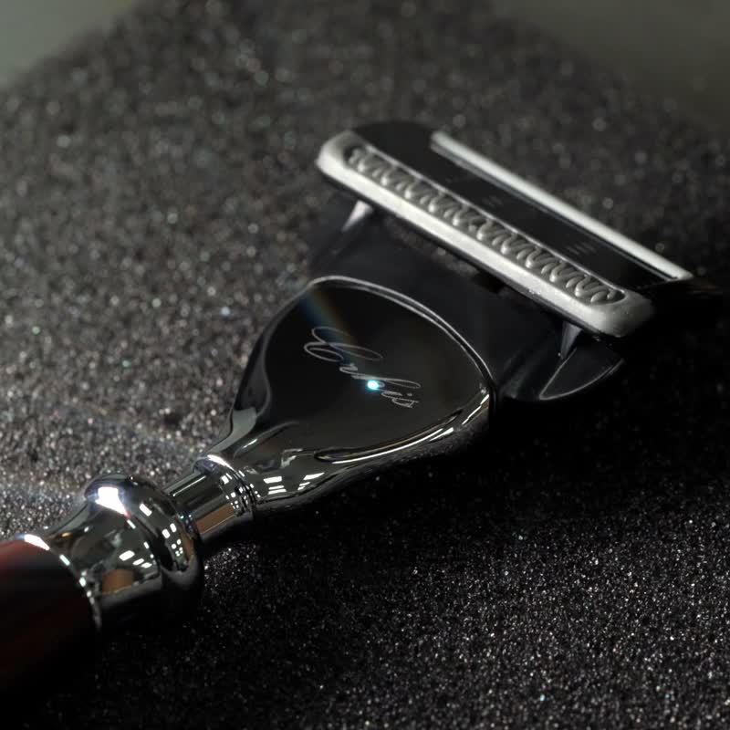 快速出货【FREED】五刀式刮胡刀 - 仿紫红檀木 定制送礼 男友礼物 - 男性清洁护肤品 - 其他金属 咖啡色