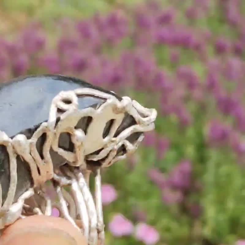 赤铁矿原矿手工银戒 纯银戒指~**甲**~ Hematite Silver Ring - 戒指 - 纯银 