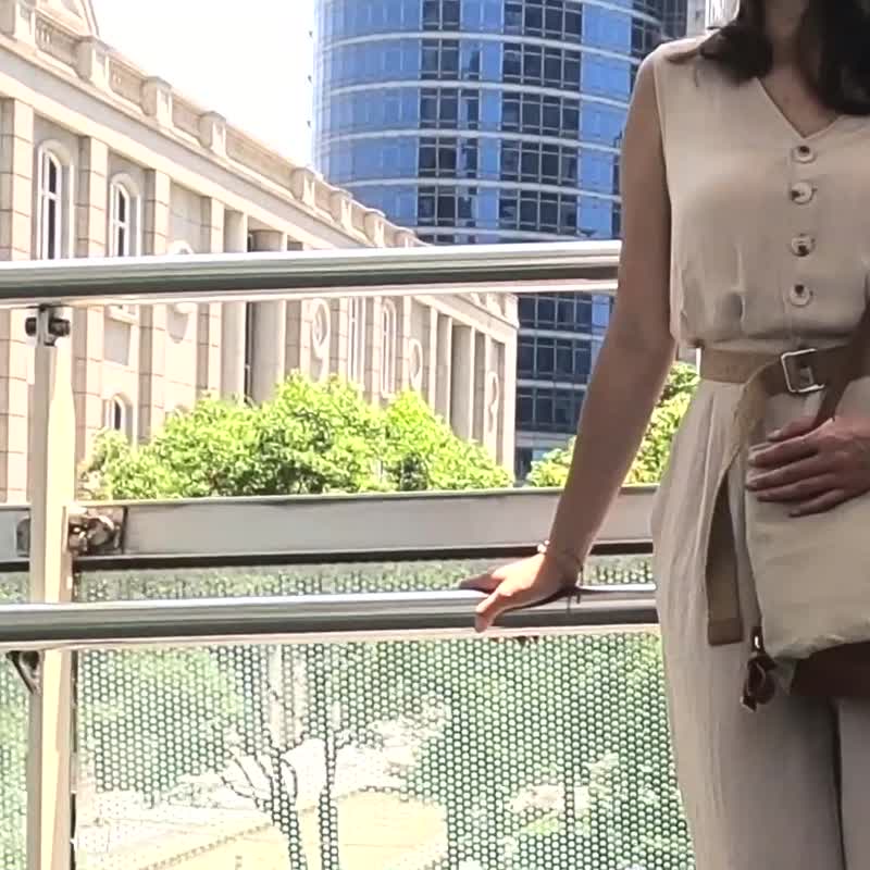 制作天60天-台湾原创/C.L.M纯素皮革/穿环侧肩包-黑色 - 侧背包/斜挎包 - 乳胶 黑色