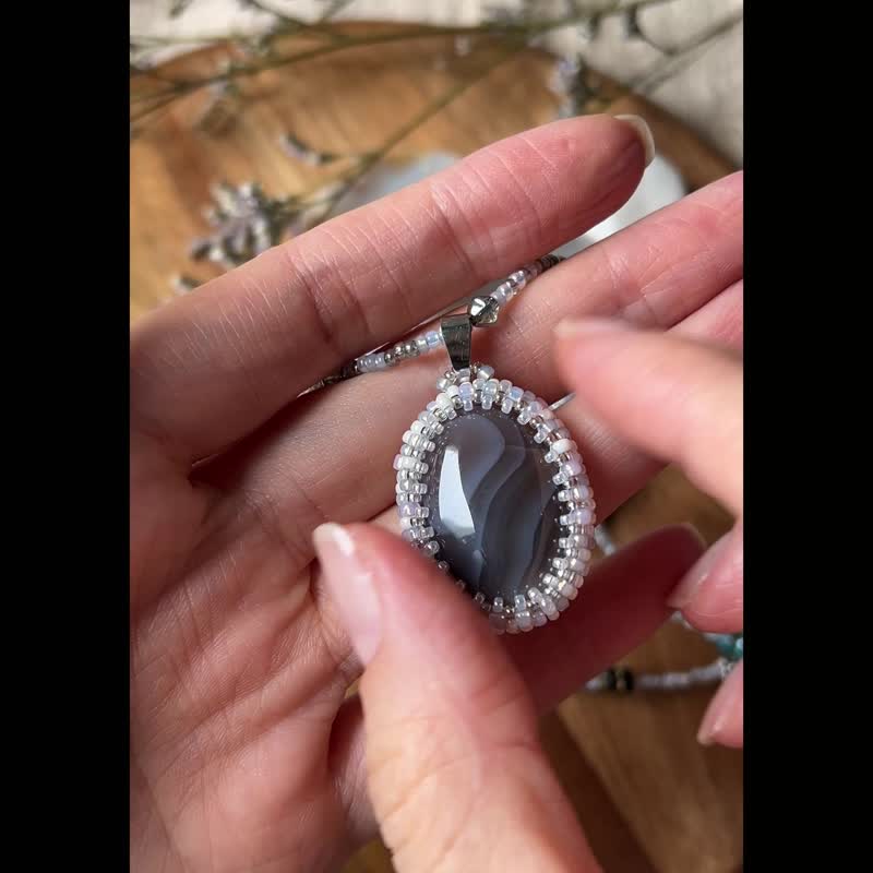 波斯湾玛瑙 玻璃米珠x天然石 串珠吊坠 配锁骨链 - 项链 - 水晶 灰色