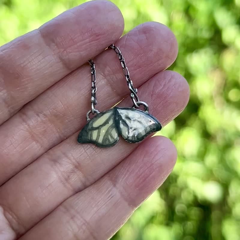 【Animals系列】#b51 珐琅飞蛾短项链/ 925银/ 手工礼物/ 定制化 - 项链 - 银 银色