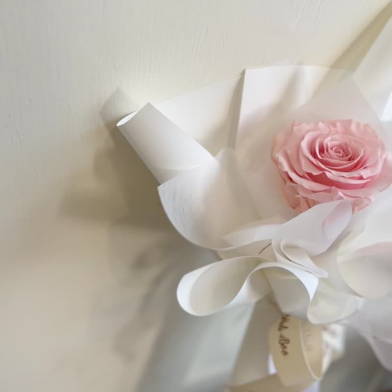 【永生玫瑰花花束】• 情人节/永生玫瑰花/永生玫瑰花花束/玫瑰花 - 干燥花/捧花 - 植物．花 粉红色
