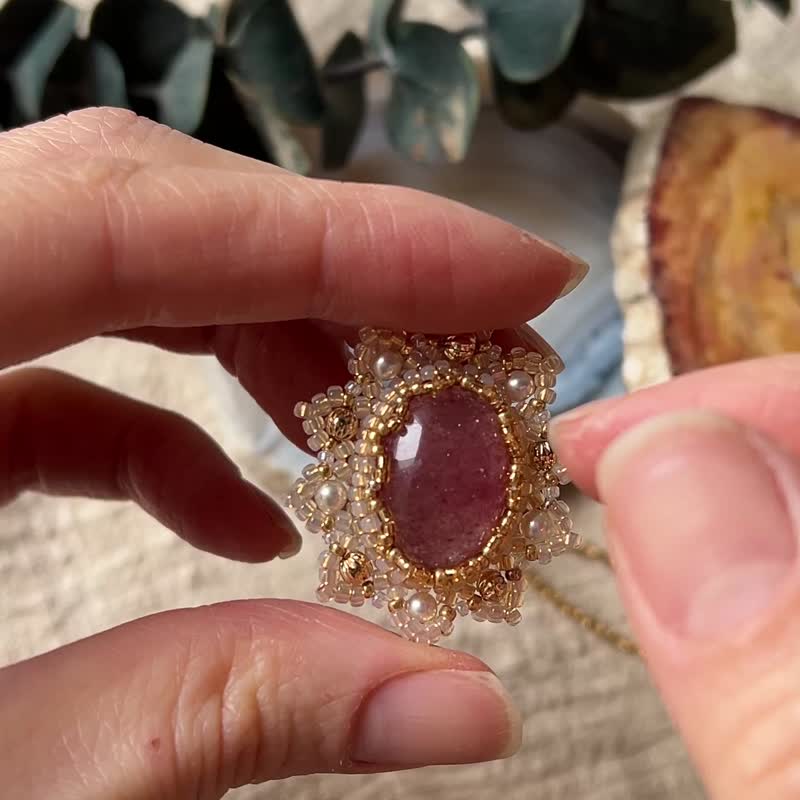 玻璃米珠x天然石 星光草莓 串珠吊坠 配宝石链 - 项链 - 水晶 金色