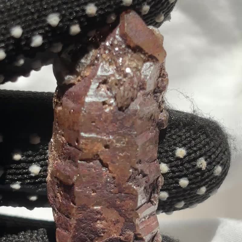 超七水晶 城堡 闪亮岩石共生 紫晶 草莓晶 紫水晶原石 骨干水晶 - 摆饰 - 水晶 紫色
