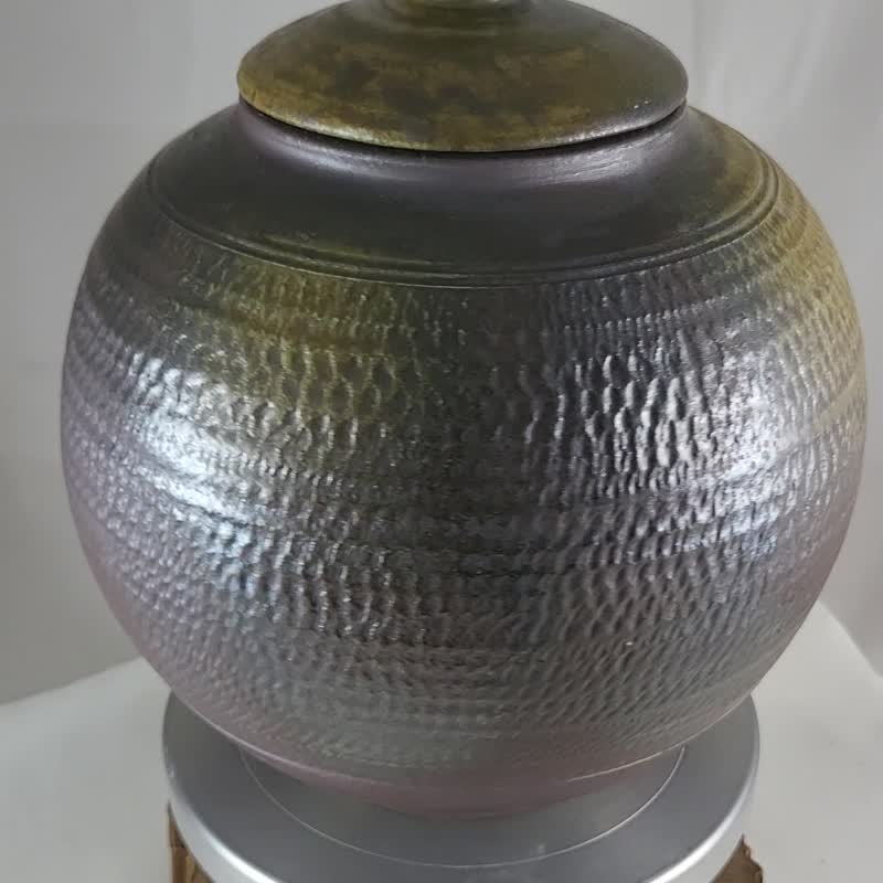 手拉胚柴烧跳刀流釉茶仓 - 茶具/茶杯 - 陶 咖啡色