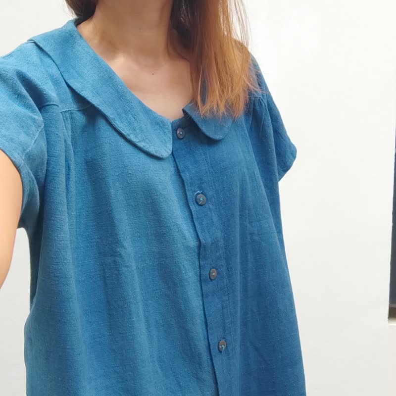 Anya - Indigo Tie Dye Peter Pan Collar Top - 女装上衣 - 棉．麻 蓝色