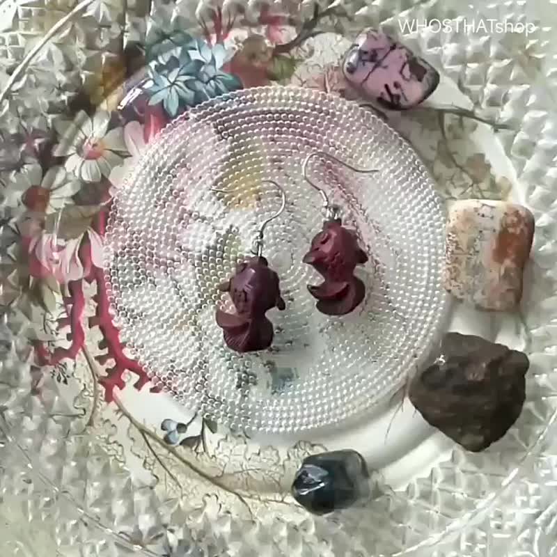 古风扩香  红檀木金鱼 925 纯银耳环 自选香味 连礼盒 - 耳环/耳夹 - 木头 咖啡色