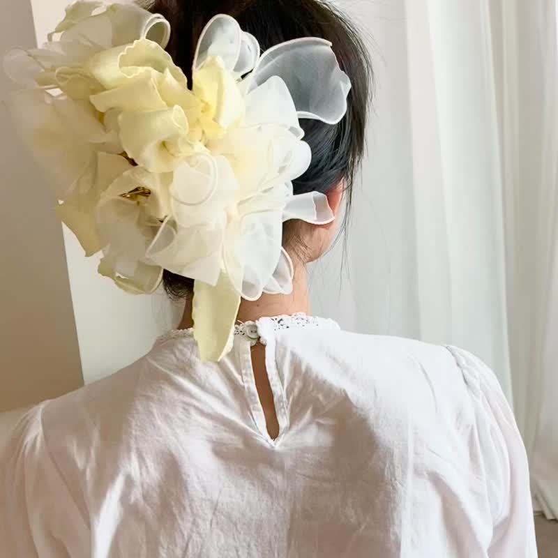 【纯手工】金属 黄 白色 蝴蝶结 鲨鱼夹 发夹【哑光】 - 发饰 - 其他人造纤维 黄色