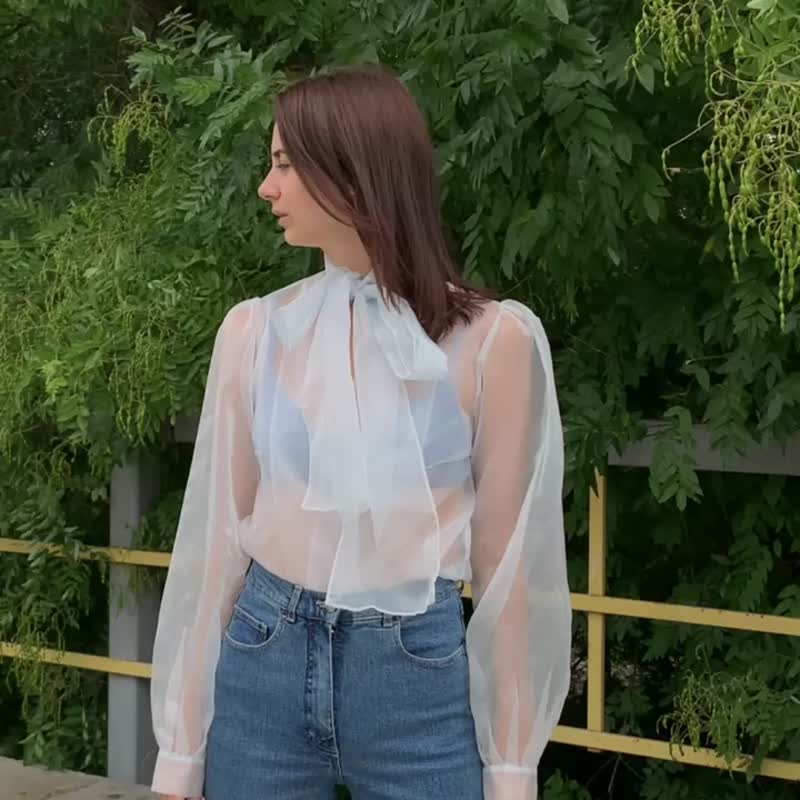 Black organza blouse, Elegant Shirt, Sheer blouse, Blouse with balloon sleeve - 女装衬衫 - 其他材质 黑色