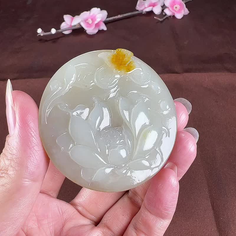 秒杀价 天然新疆和田玉籽料花开富贵平安扣圆牌吊坠 - 吊饰 - 玉石 