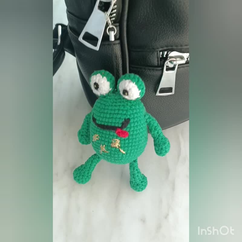 可爱的青蛙钩针钥匙圈手工制作 - 钥匙链/钥匙包 - 棉．麻 绿色