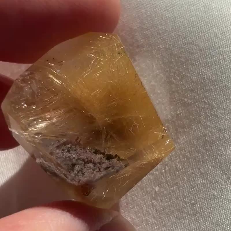 迷你高质 粉幽灵 金发晶 金花 满发 摆设 手把件 水晶原矿 原石 - 摆饰 - 水晶 金色