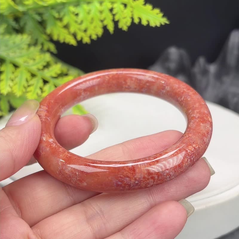 深橘粉色 珊瑚玉手镯 51+MM 高瓷玉化圆条玉手环 柠檬花凤尾纹 - 手链/手环 - 玉石 