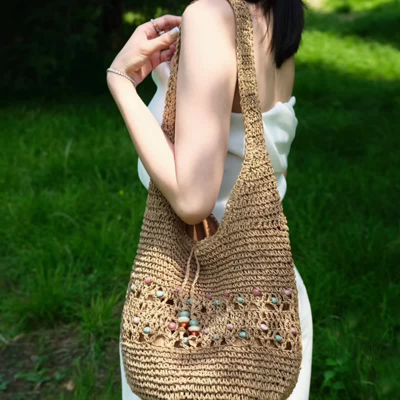 小众夏日度假风 手工串珠草编水桶包 - 侧背包/斜挎包 - 其他材质 卡其色