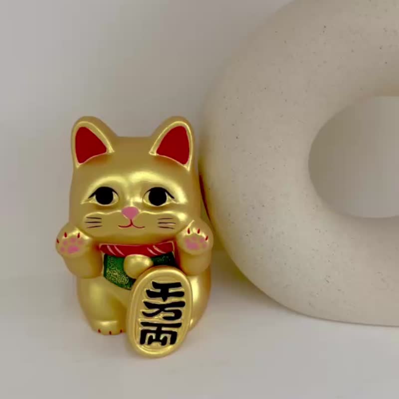 日本【RYUKODO】授权-痴痴望着你金运招财猫|礼物|圣诞礼|入厝 - 摆饰 - 陶 白色