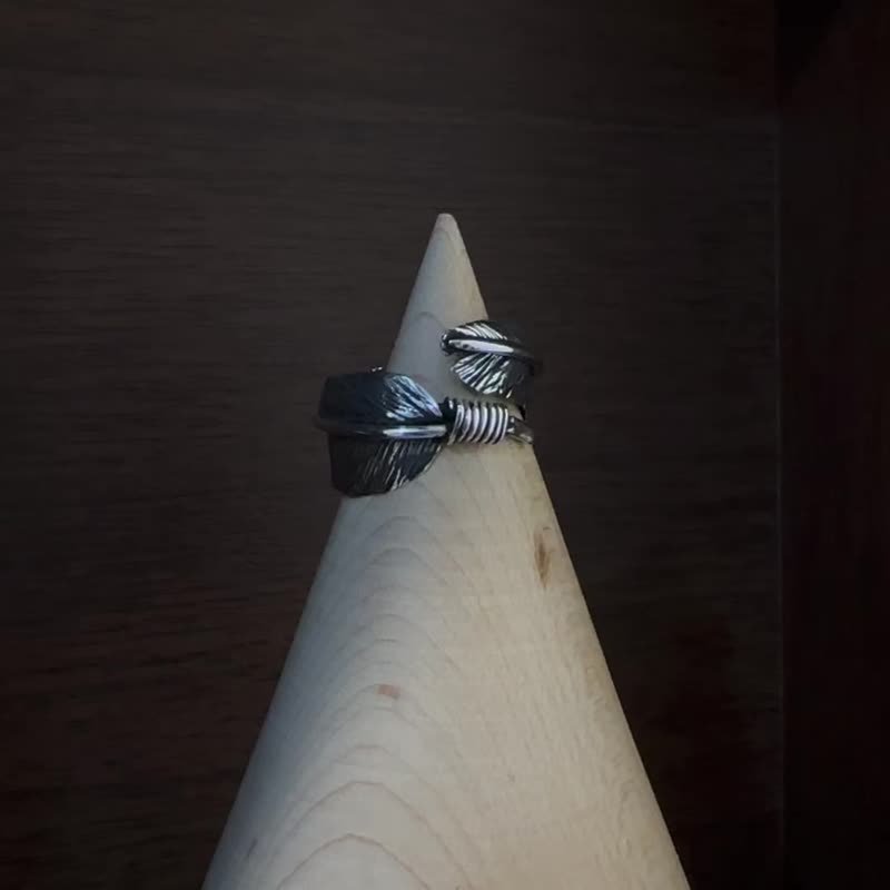 手作银饰—925 纯银 硫化羽毛开放戒 纯手工刻划羽毛效果 个性戒指 - 戒指 - 纯银 银色