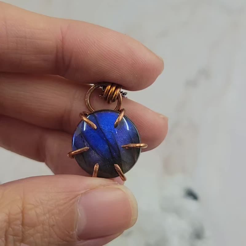 手工绕线 紫铜 六爪 正圆 蓝光拉长石 简约 日常短颈链 - 项链 - 其他金属 