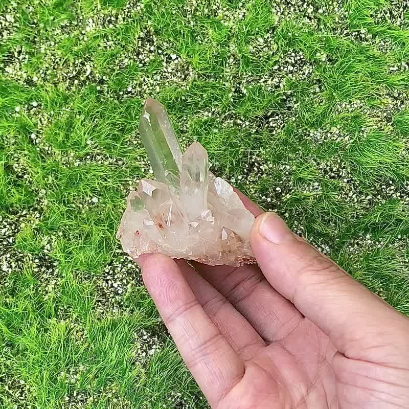 天然原矿可爱浪漫粉皮小白水晶簇 能量双尖柱 净化// 疗愈 开运 - 摆饰 - 水晶 多色