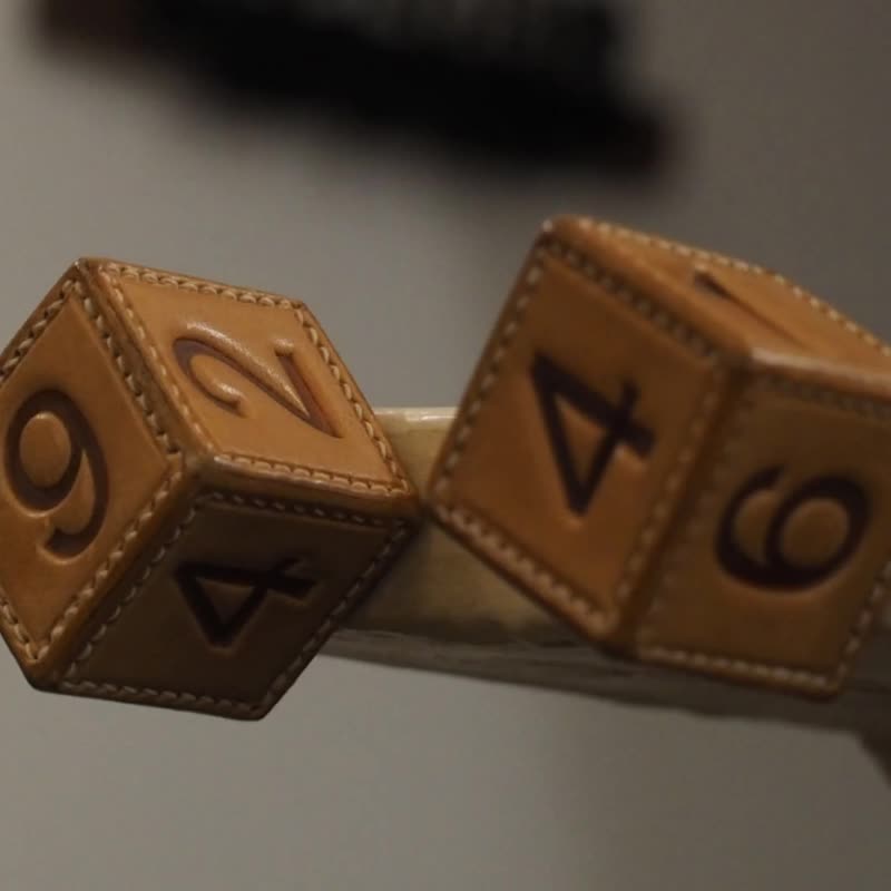 磁吸骰子丨摆件丨冰箱贴丨支持定制化 - 香薰/精油/线香 - 真皮 