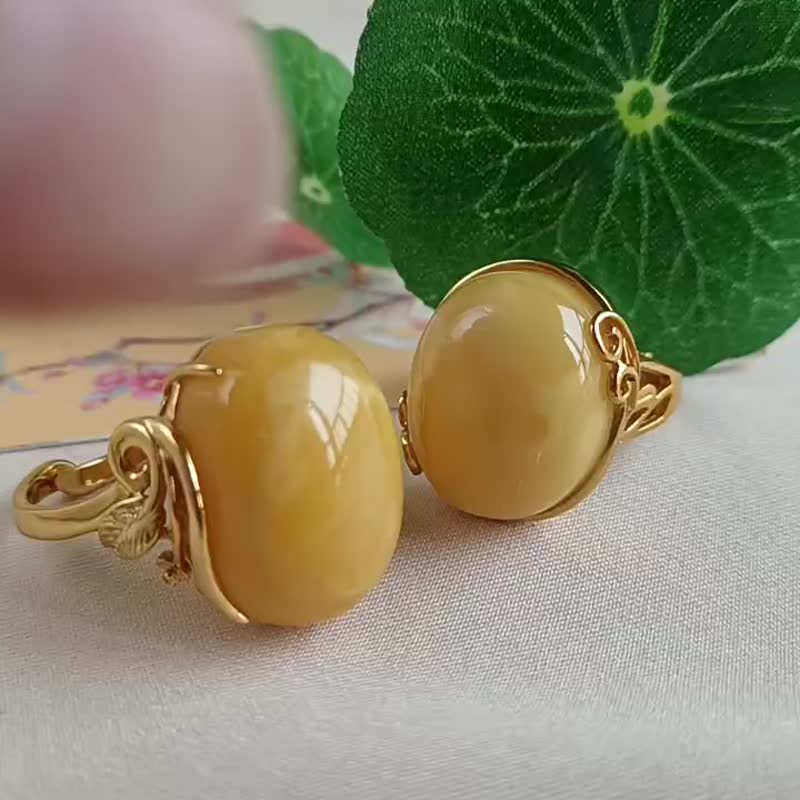 【笙歌】天然鸡油黄满蜜琥珀蜜蜡纯925纯银镀金古韵活口指环戒指 - 戒指 - 宝石 