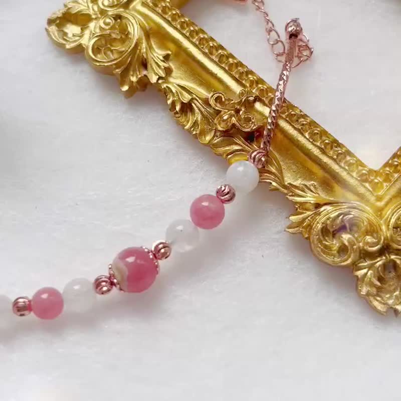 寻找良缘 红纹石  月光石 水晶手链 天然石 生日礼物 爱情 - 手链/手环 - 水晶 红色